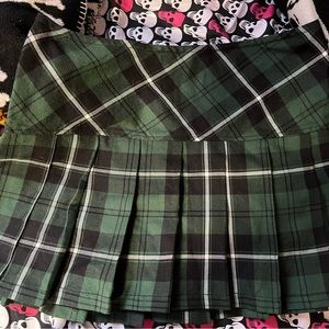 Tripp nyc plaid green mini skirt
